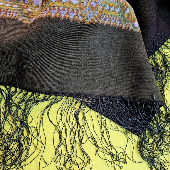 Wool Scarf Russian style by Pavlovo Posad Leopard Creams 🐆 - Picture 10 of 11